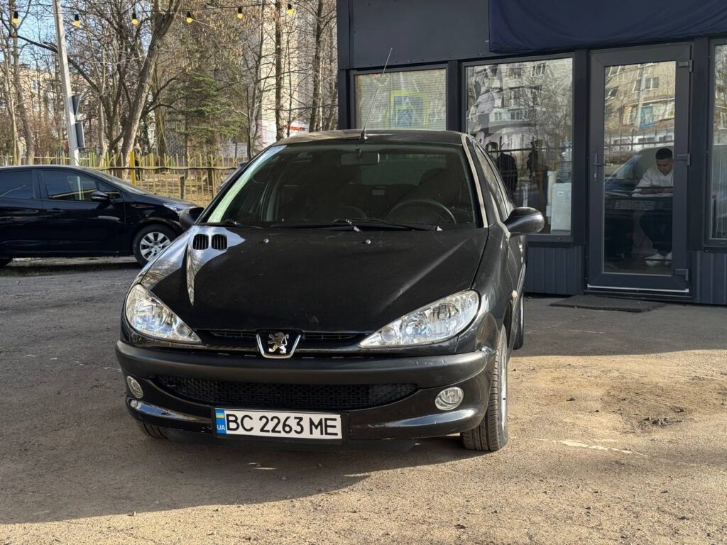 PEUGEOT 206