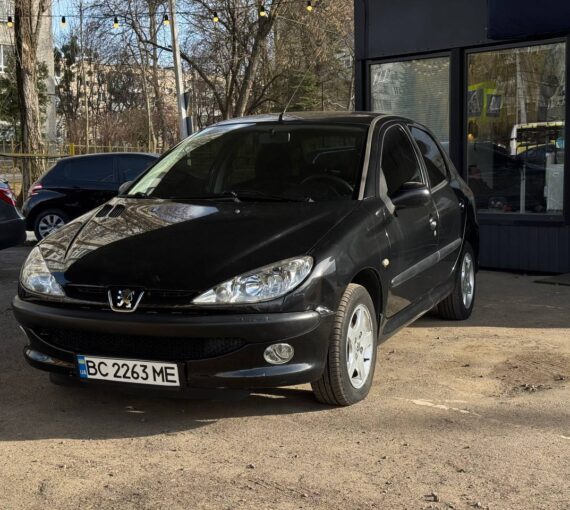 PEUGEOT 206
