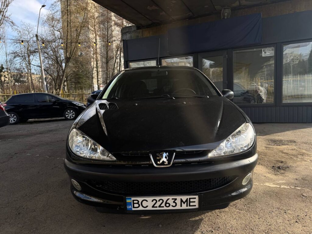 PEUGEOT 206