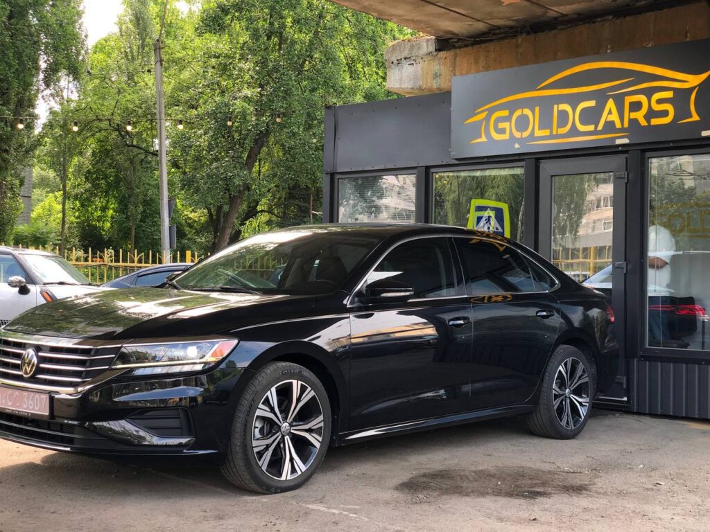 VOLKSWAGEN PASSAT 2021