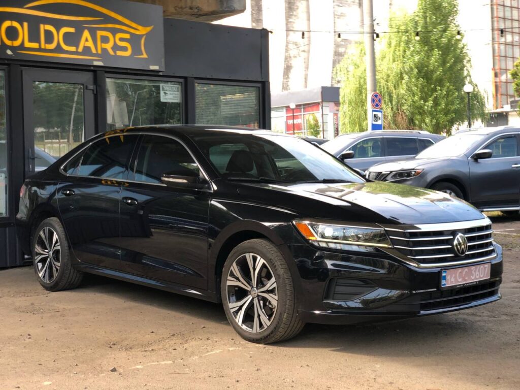 VOLKSWAGEN PASSAT 2021