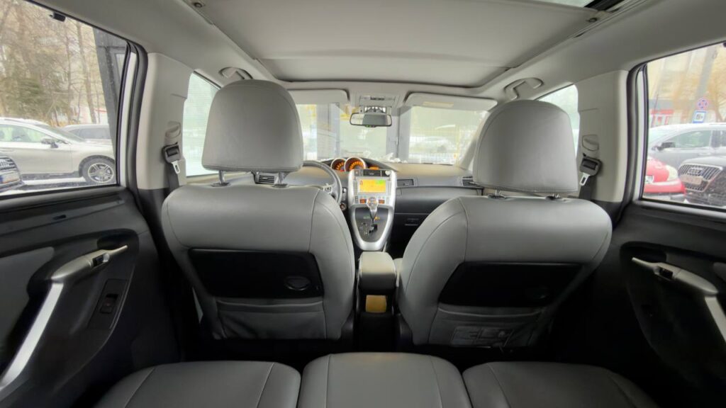TOYOTA VERSO 2010