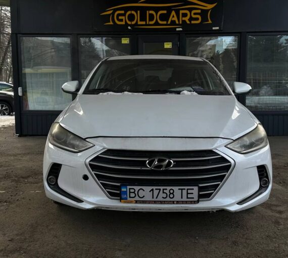 HYUNDAI ELANTRA