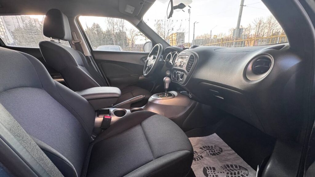 NISSAN JUKE 2013