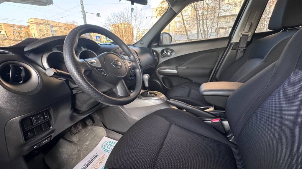 NISSAN JUKE 2013