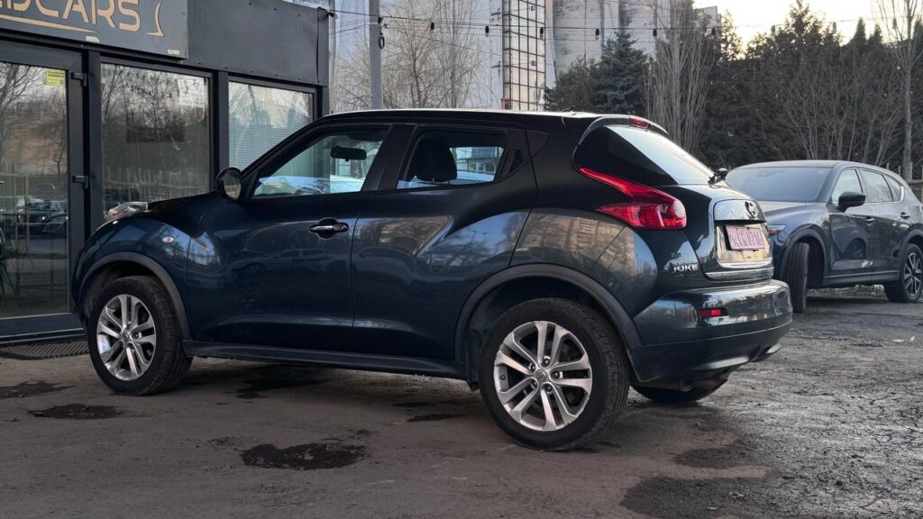 NISSAN JUKE 2013