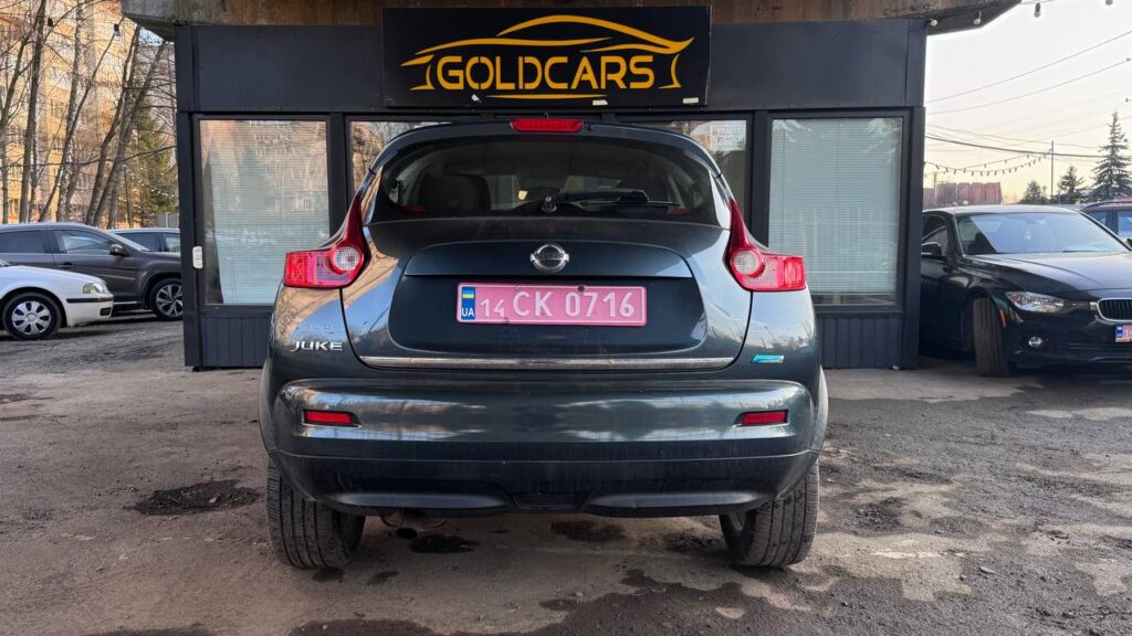 NISSAN JUKE 2013