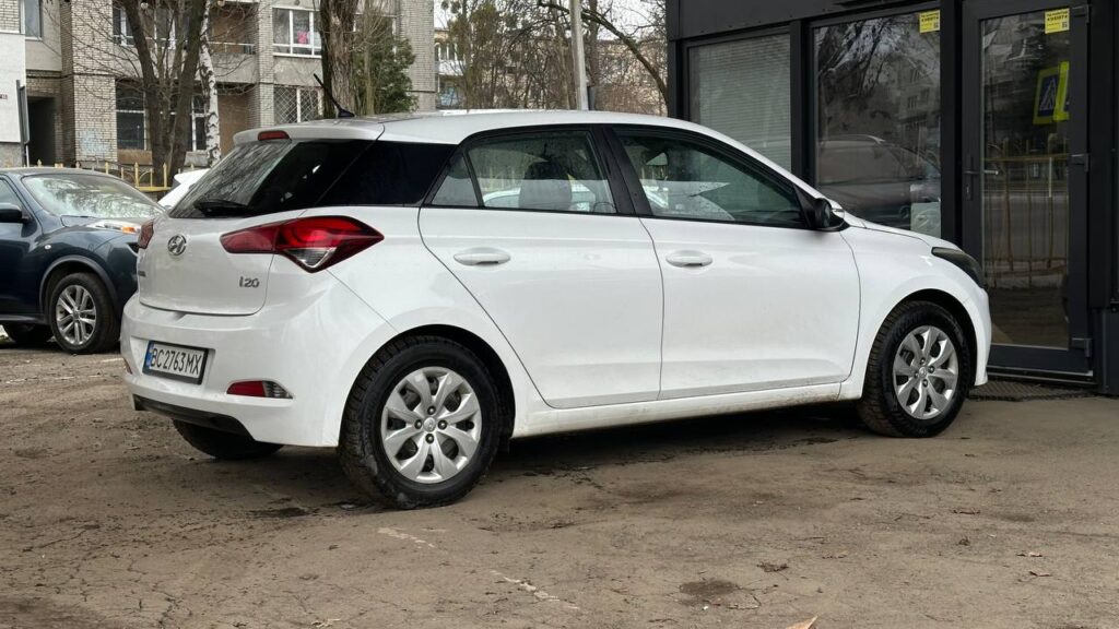 HYUNDAI I20