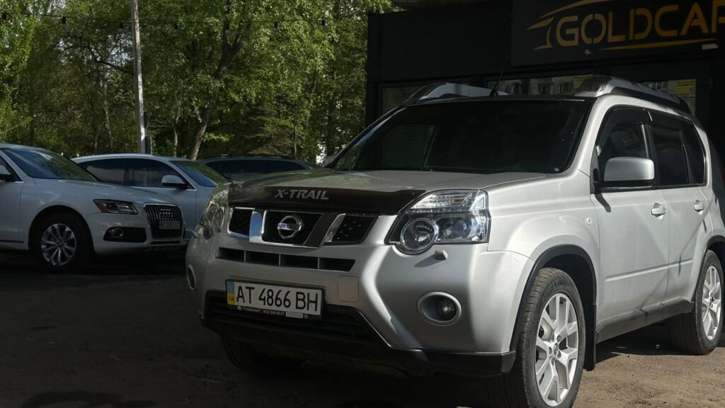 NISSAN X-TRAIL