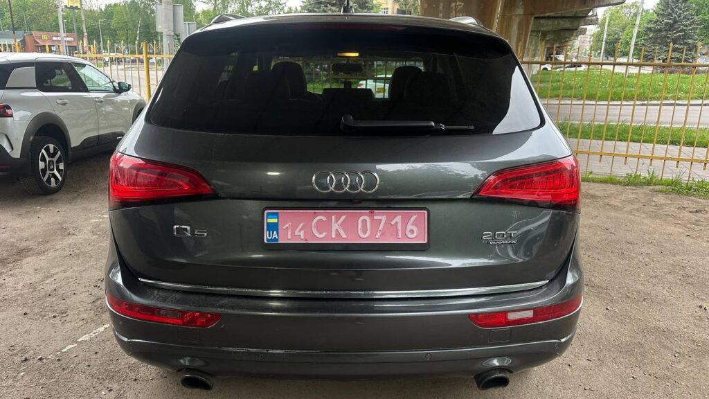 AUDI Q5