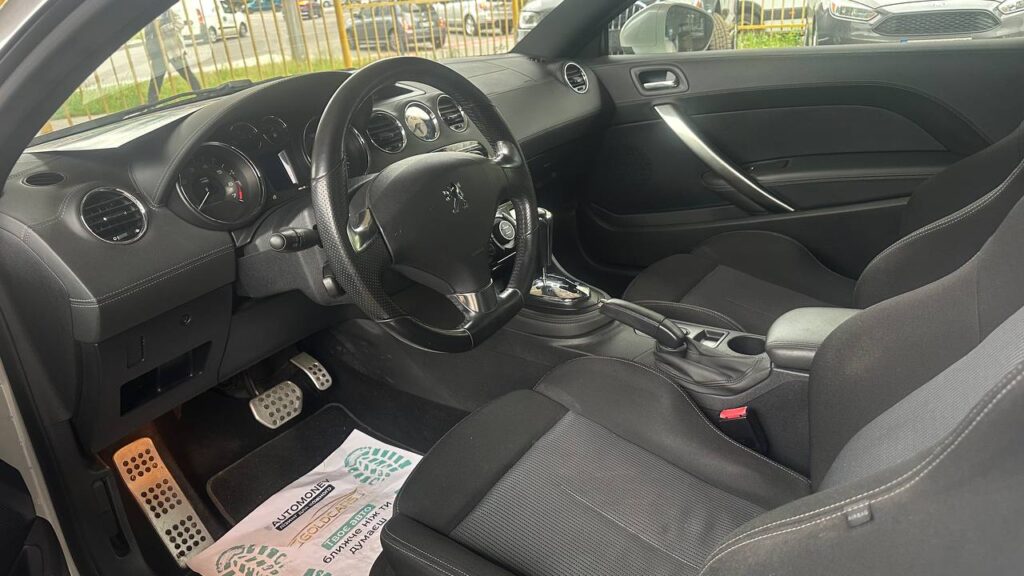 Peugeot RCZ