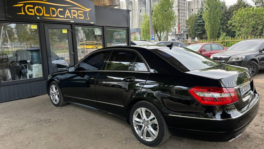 MERCEDES BENZ 2012