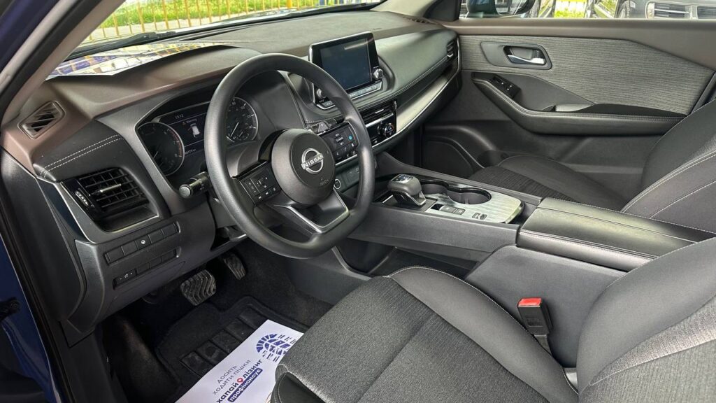 NISSAN ROGUE 2021