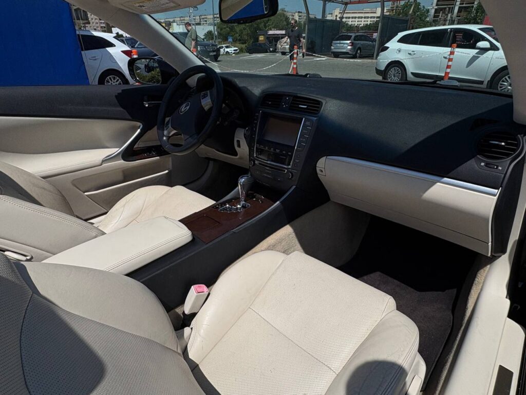 Lexus IS 250 C