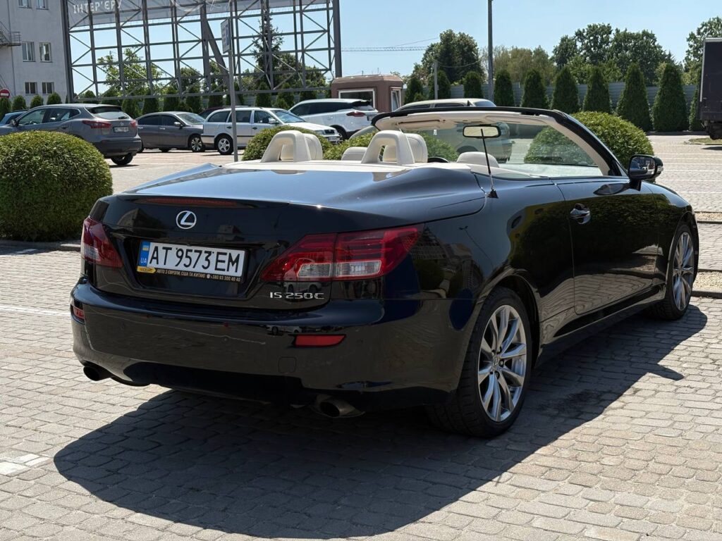 Lexus IS 250 C