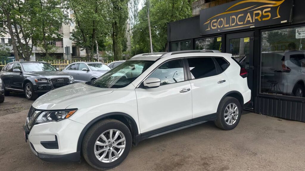 NISSAN ROGUE