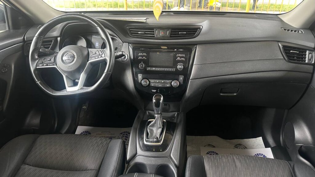 NISSAN ROGUE