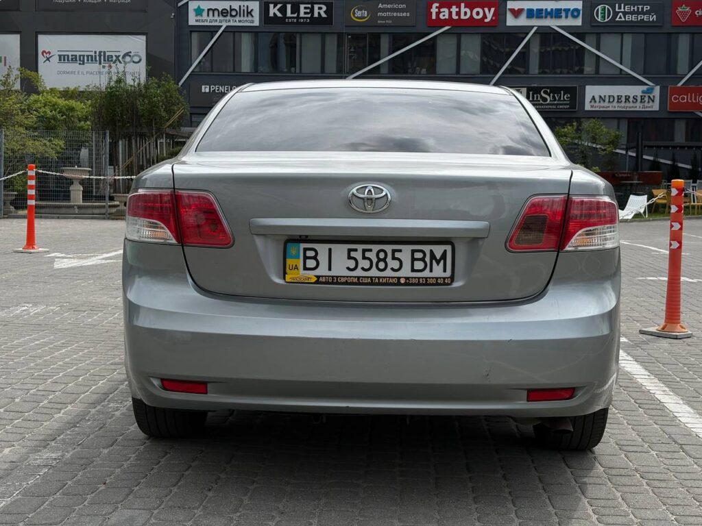 TOYOTA AVENSIS