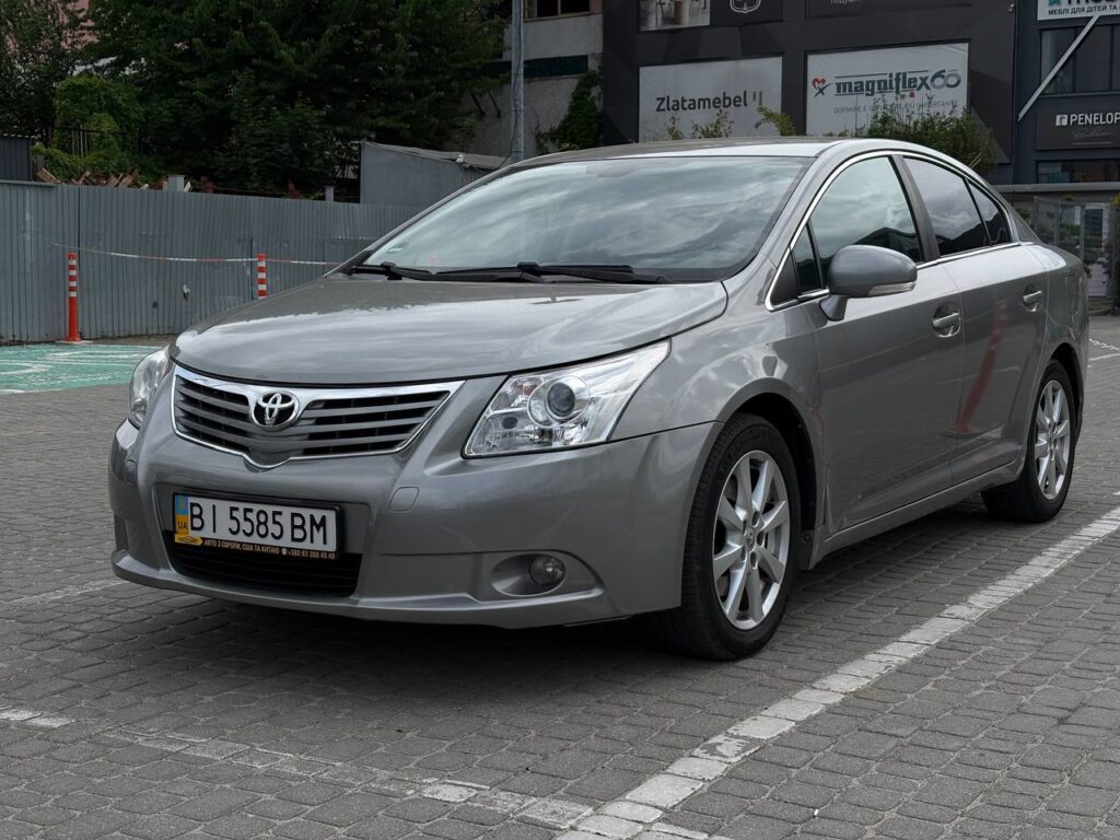 TOYOTA AVENSIS