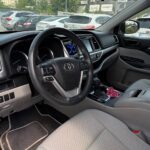 TPYOTA HIGHLANDER
