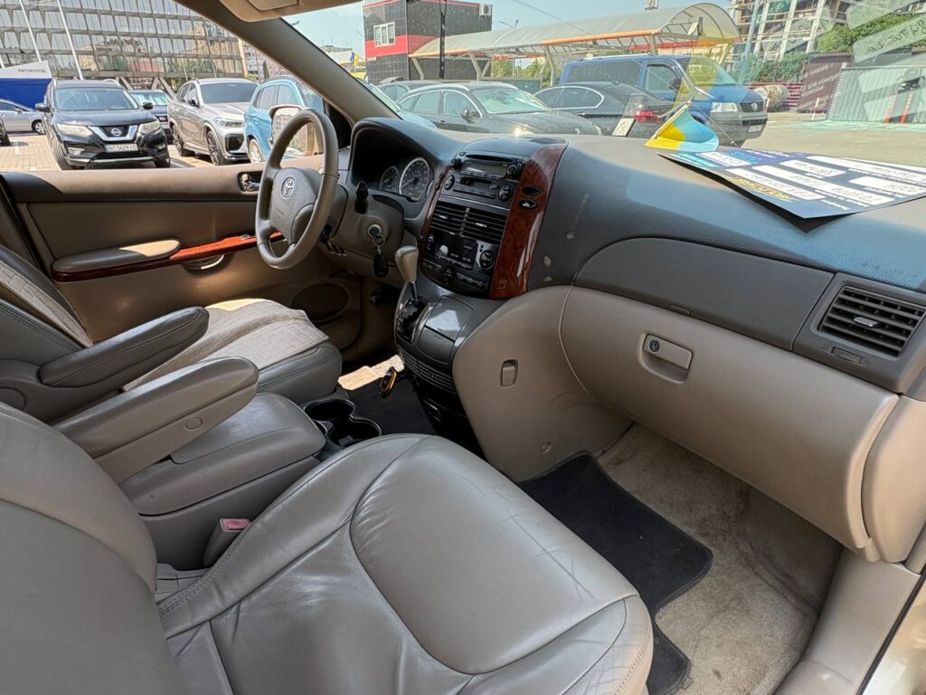 Toyota Sienna