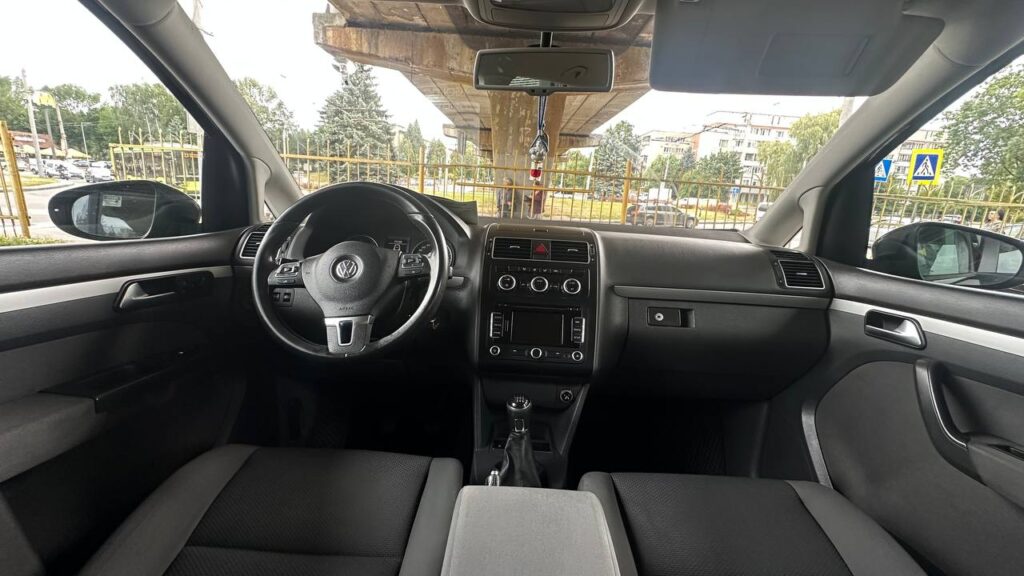 Volkswagen Touran 2013