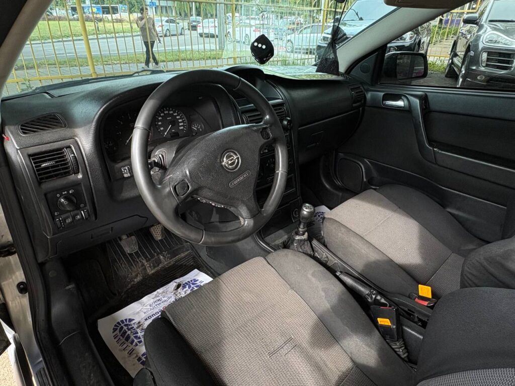 Opel Astra Bertone