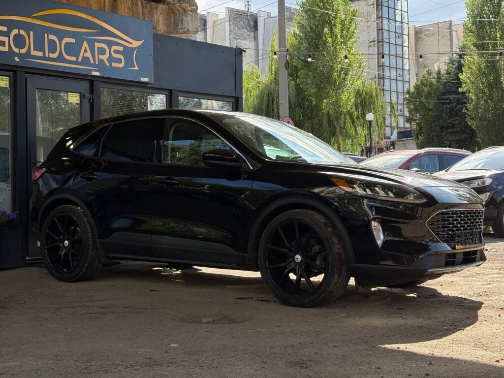 FORD ESCAPE 2020