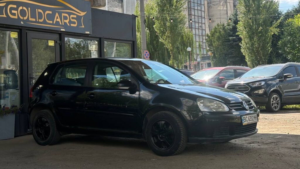 VOLKSWAGEN GOLF 5