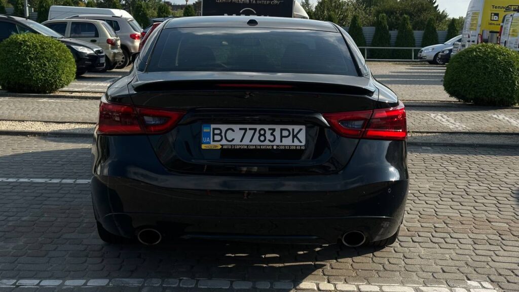 NISSAN MAXIMA 2015