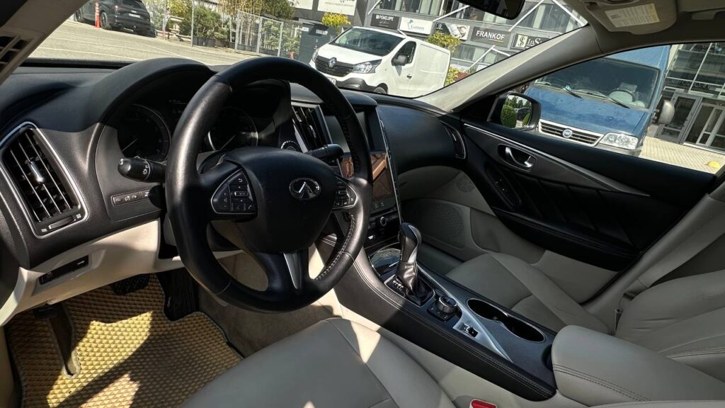 INFINITY Q50