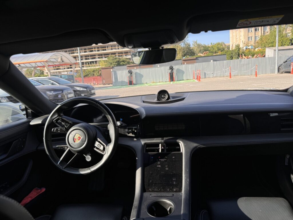 PORSCHE TAYCAN 4S CROSS TOURISM