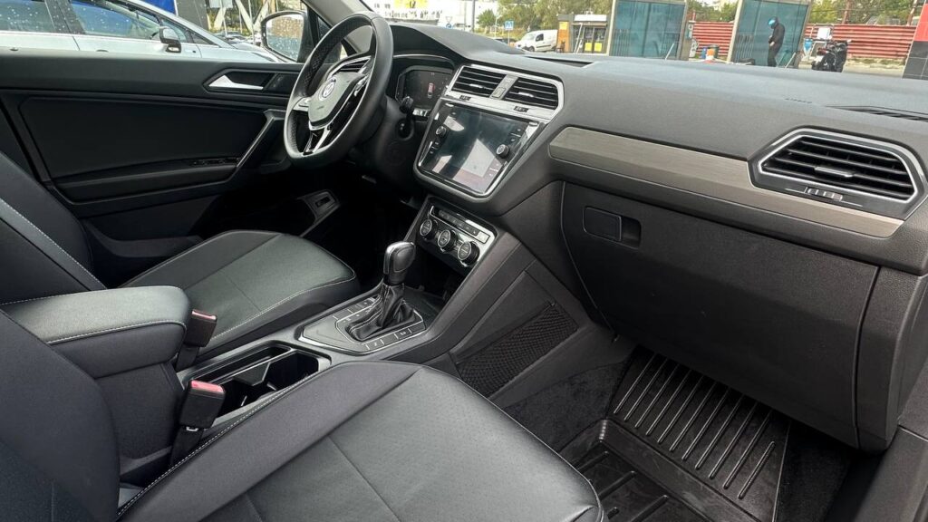 VOLKSWAGEN TIGUAN 2020