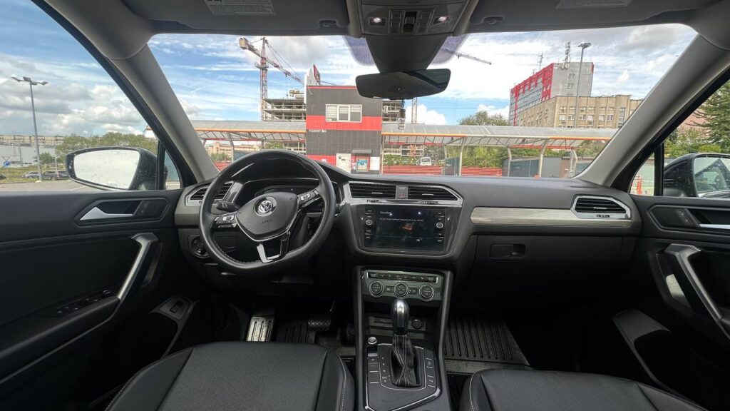 VOLKSWAGEN TIGUAN 2020