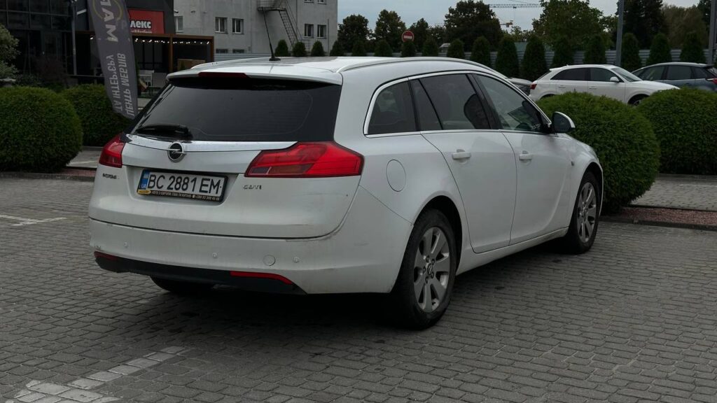 OPEL INSIGNIA 2012