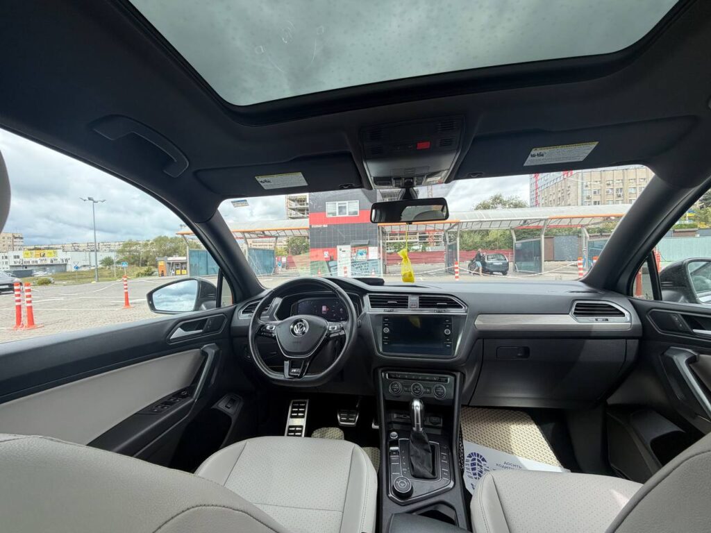 VOLKSWAGEN TIGUAN 2019