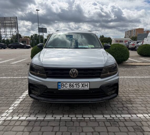 VOLKSWAGEN TIGUAN 2019