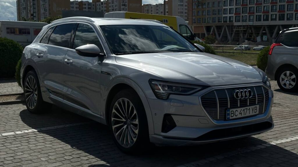 AUDI E-TRON 2019