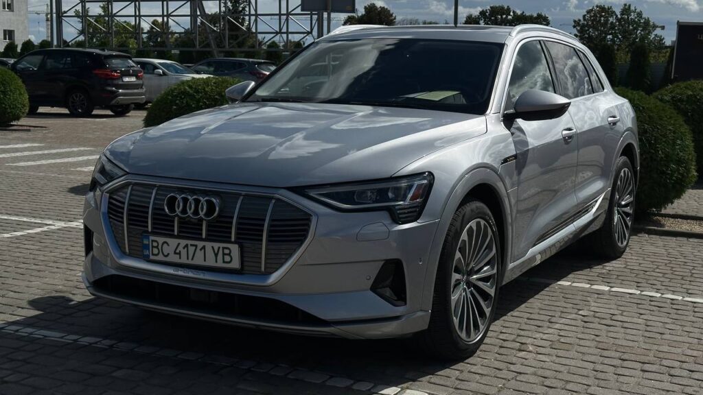 AUDI E-TRON 2019