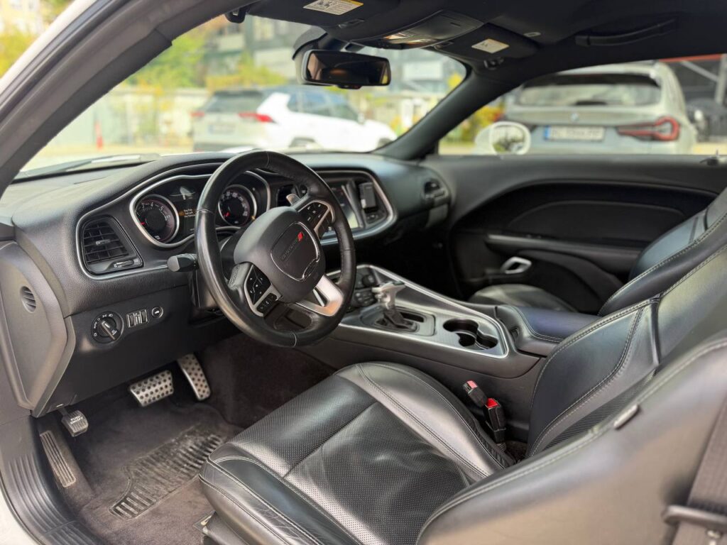 DODGE CHALLENGER