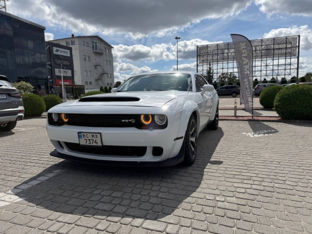 DODGE CHALLENGER