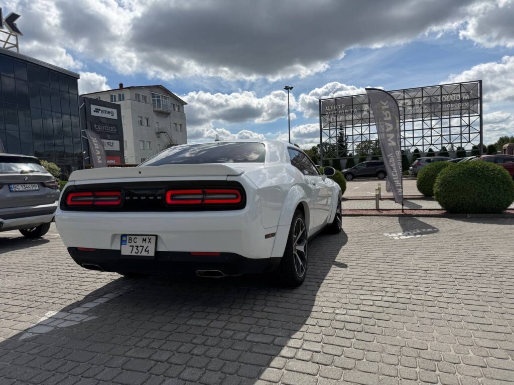 DODGE CHALLENGER