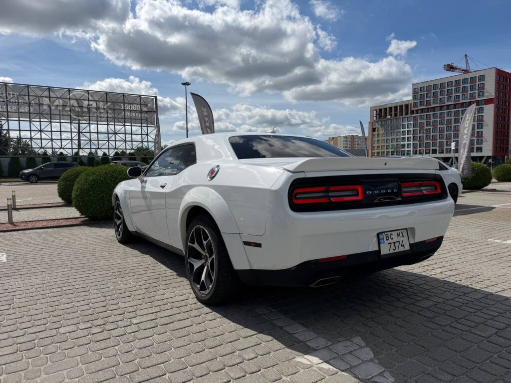 DODGE CHALLENGER