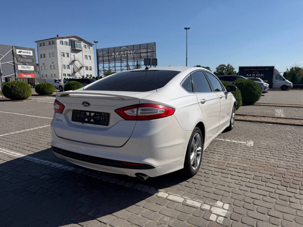 FORD FUSION 2016